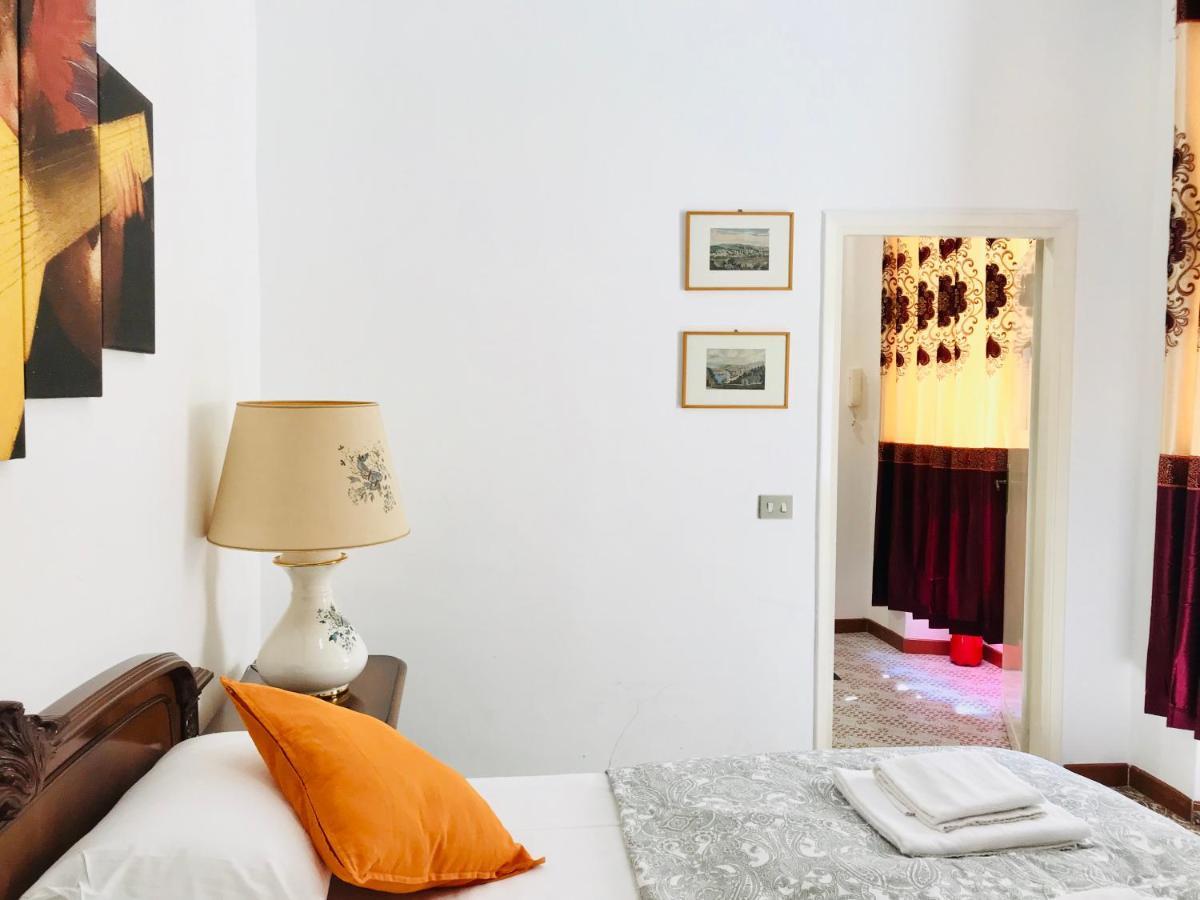 4 Bed Rooms Luxury Apartment Near Colosseum Roma Exterior foto